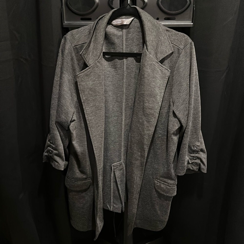 The Pointe Collection Grey Lightweight Blazer